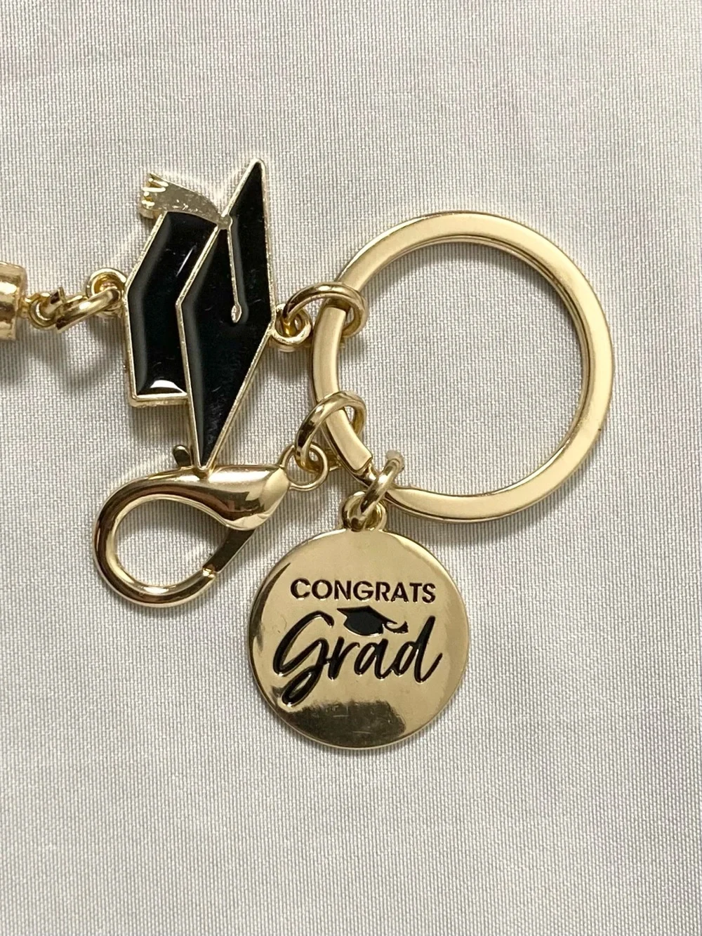 Congrats Grad Graduation Cap and Tassel Keychain